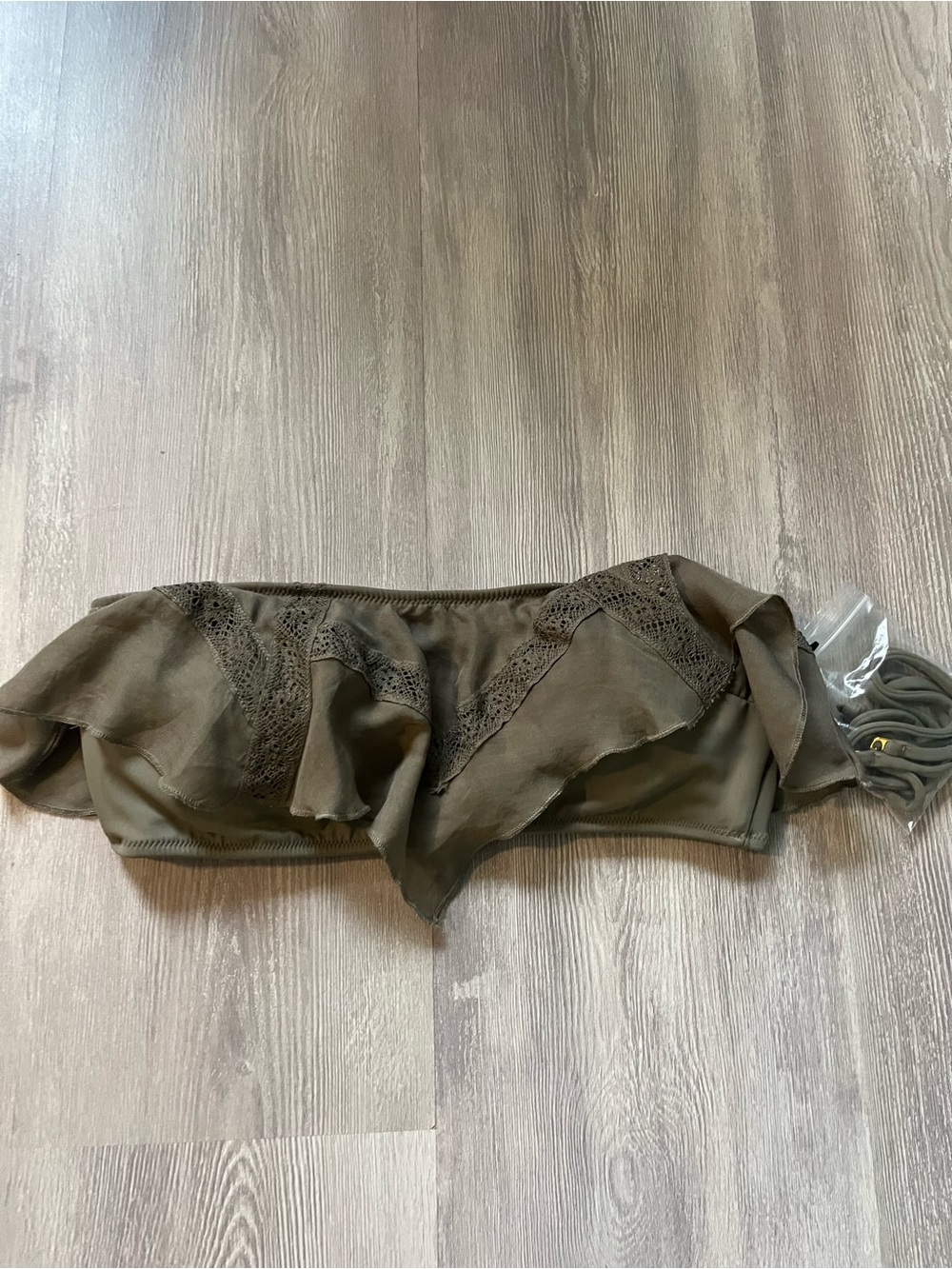 NWOT Victoria’s Secret Army Green Crochet Lace Flounce Bikini Top size Small